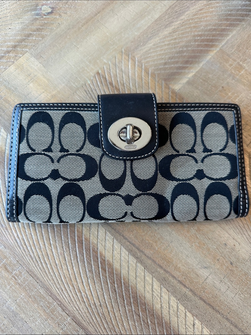 Coach Signature Canvas Checkbook Wallet Black Gray Turn Lock Leather EUC